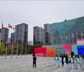 پرچم ایران در دهکده بازی‌های پاراآسیایی به اهتزاز درآمد